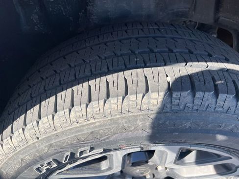 Used 2025 RAM 1500 Laramie w/ Sport Appearance Package AWD/4WD image 15