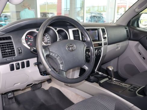 Used 2004 Toyota 4Runner Sport AWD/4WD image 18
