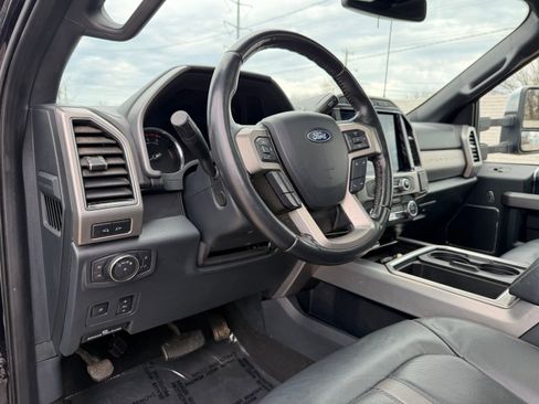 Used 2022 Ford F350 Platinum w/ FX4 Off-Road Package image 16