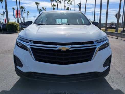 Used 2022 Chevrolet Equinox LS image 9