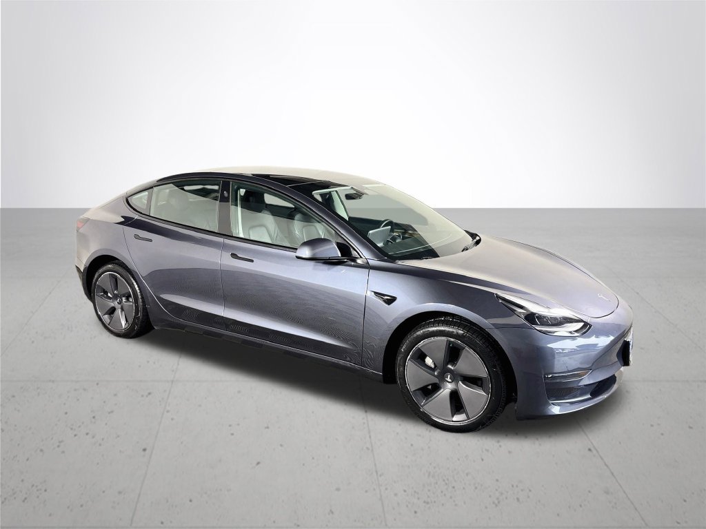 Used 2023 Tesla Model 3 Standard Range RWD image 4