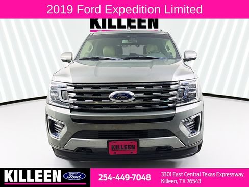 Used 2019 Ford Expedition Limited w/ Equipment Group 302A AWD/4WD image 2