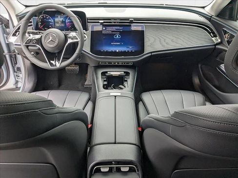 New 2026 Mercedes-Benz E 350 4MATIC Sedan image 13
