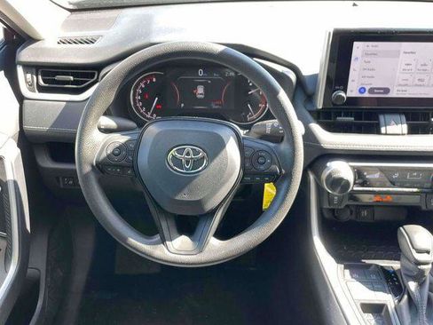 Certified 2025 Toyota RAV4 LE AWD/4WD image 15
