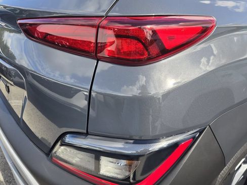 Used 2023 Hyundai Kona SEL w/ Convenience Package FWD image 7