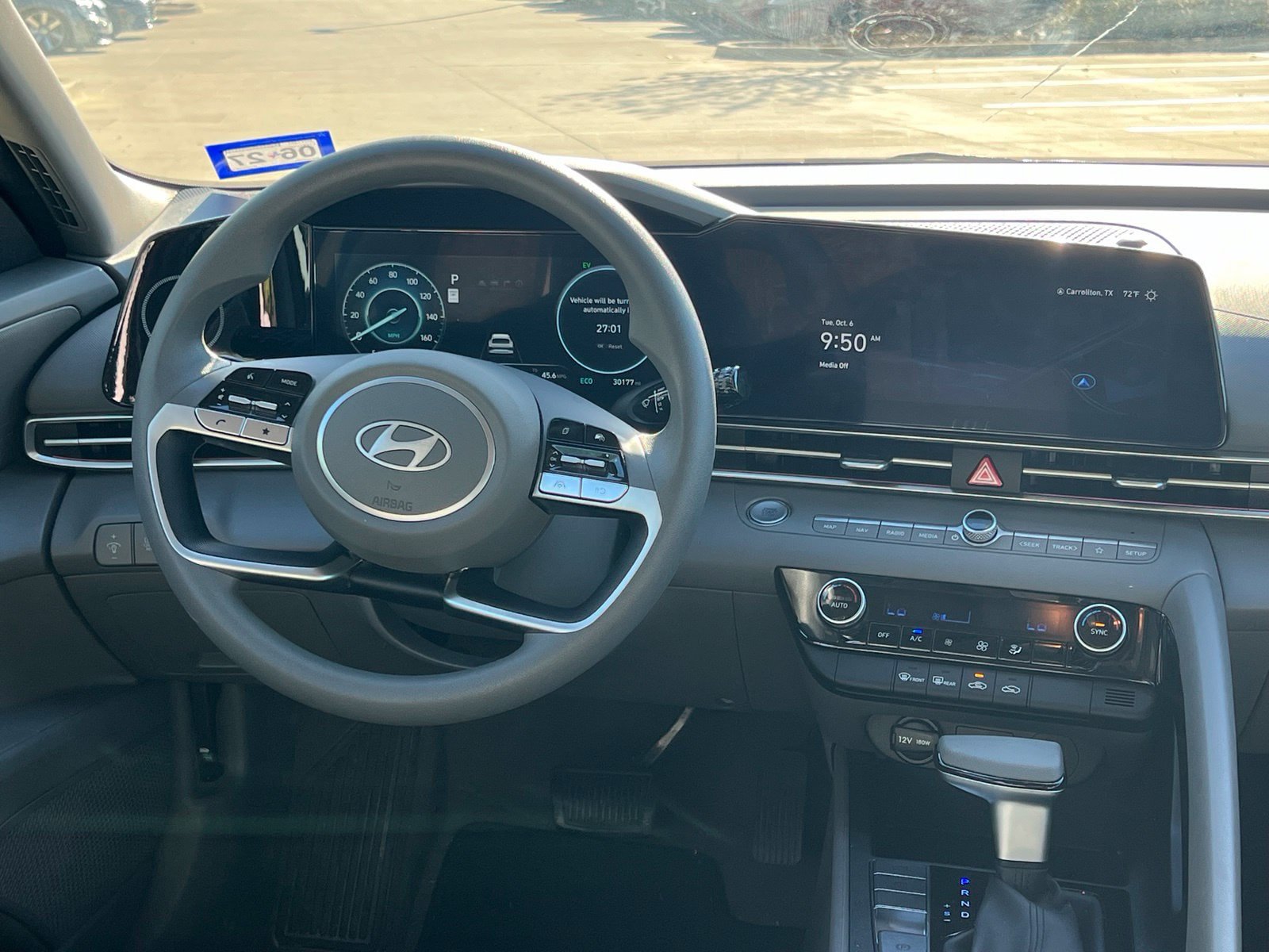 Used 2024 Hyundai Elantra Blue FWD image 18