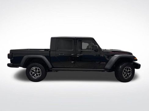 Used 2024 Jeep Gladiator Rubicon w/ Technology Group image 2