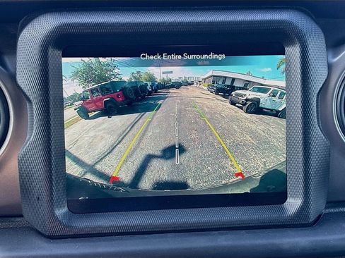 Used 2022 Jeep Wrangler Unlimited Sport AWD/4WD image 15