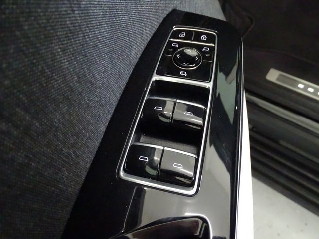 Certified 2026 Cadillac Escalade Platinum Sport AWD/4WD image 11