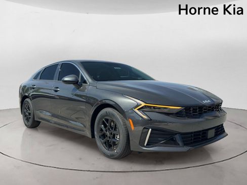 New 2026 Kia K5 LXS FWD image 2