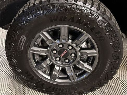 New 2026 GMC Sierra 1500 AT4X AWD/4WD image 34