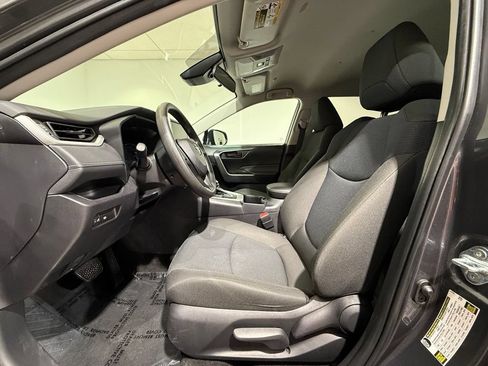 Certified 2025 Toyota RAV4 LE AWD/4WD image 13