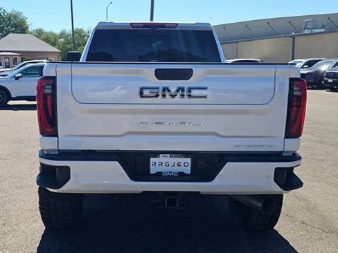 Used 2025 GMC Sierra 3500 Denali Ultimate AWD/4WD image 8