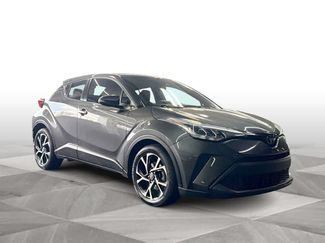 Used 2022 Toyota C-HR XLE FWD video 2