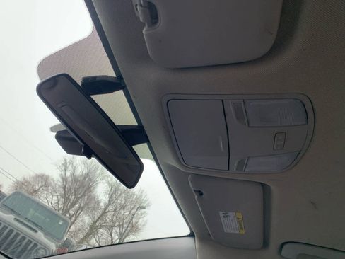 Used 2020 Hyundai Elantra SE image 25