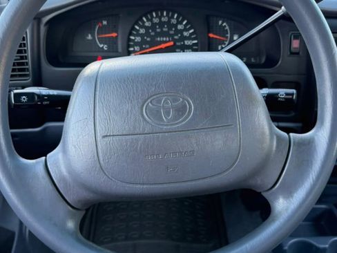Used 2000 Toyota Tacoma 2WD Xtracab image 18