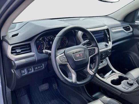 Used 2023 GMC Acadia Denali w/ Denali Ultimate Package AWD/4WD image 9
