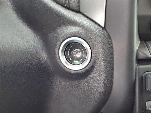 Used 2021 Chevrolet Silverado 2500 LT w/ Convenience Package image 16