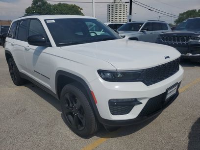 New 2025 Jeep Grand Cherokee Limited w/ Black Appearance Package