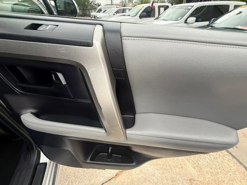 Used 2013 Toyota 4Runner SR5 w/ Convenience Pkg AWD/4WD image 23