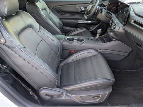 Used 2024 Ford Mustang GT Premium image 12