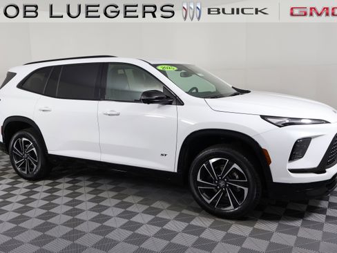 Certified 2025 Buick Enclave Sport Touring image 2