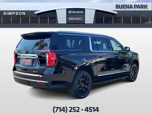 Used 2024 GMC Yukon XL SLT w/ SLT Luxury Package AWD/4WD image 8