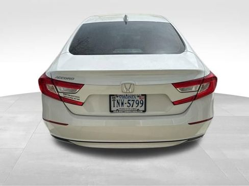 Used 2018 Honda Accord EX image 14
