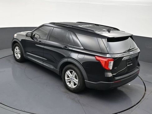 Used 2021 Ford Explorer XLT RWD image 14