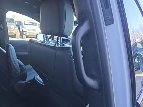 New 2026 Chrysler Pacifica Select w/ S Appearance Package image 81