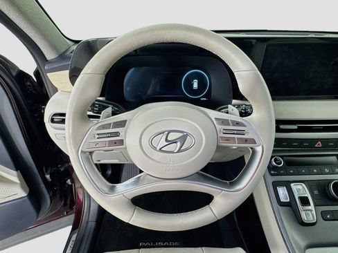 Used 2023 Hyundai Palisade Limited FWD image 11