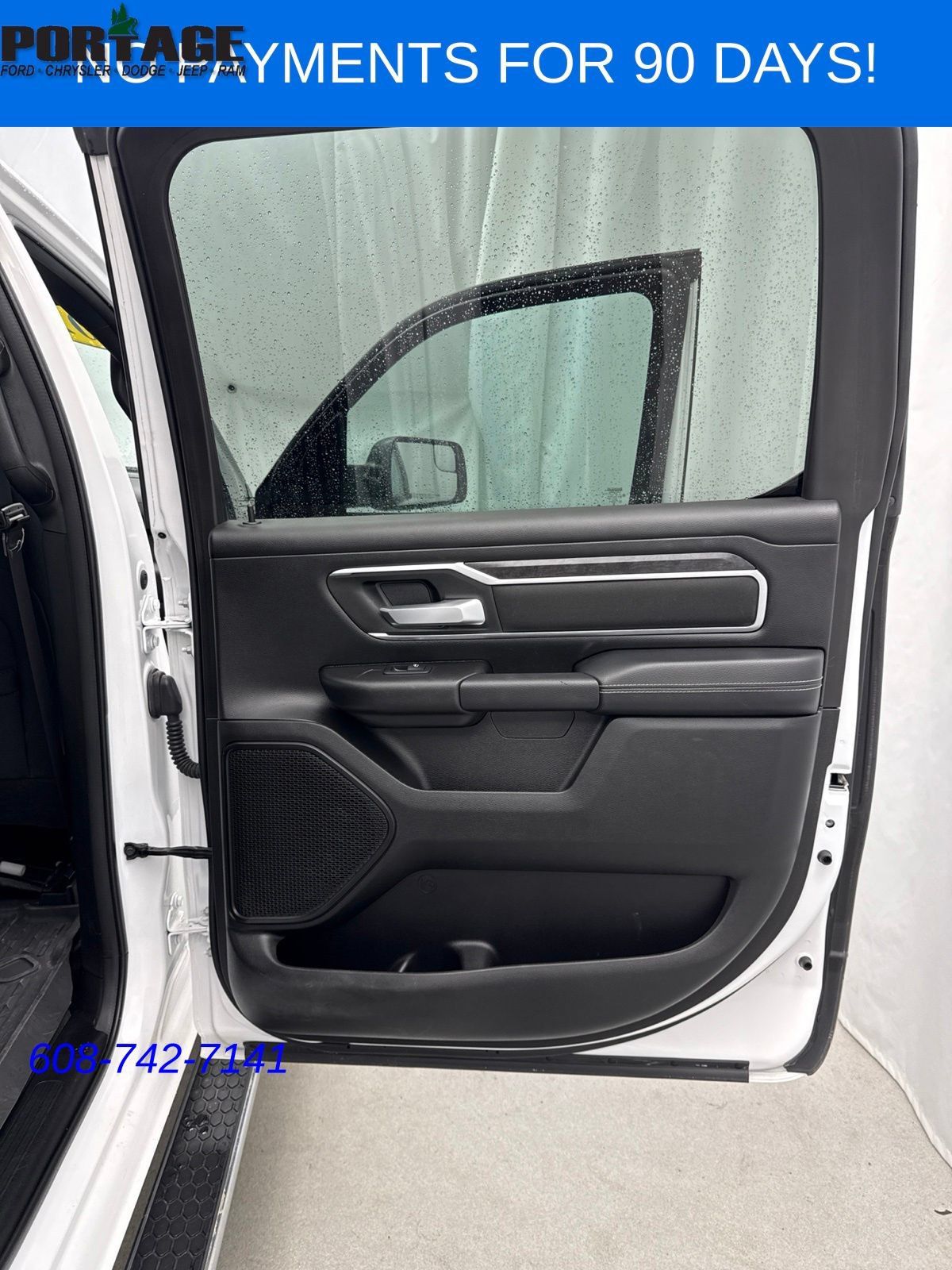 Used 2024 RAM 1500 Big Horn AWD/4WD image 35