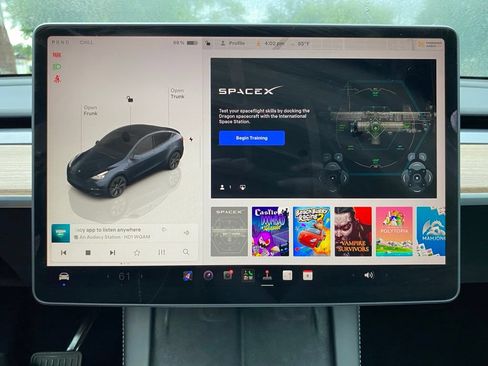 Used 2024 Tesla Model Y Long Range RWD image 28
