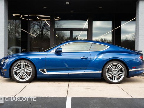 Used 2021 Bentley Continental GT image 9