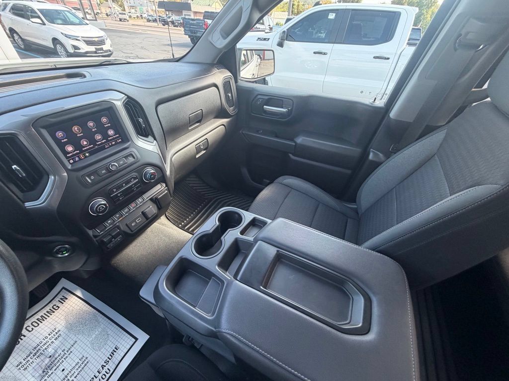Used 2023 Chevrolet Silverado 1500 Custom AWD/4WD image 13