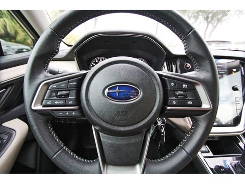 Used 2025 Subaru Outback Premium w/ Popular Package #1A AWD/4WD image 13