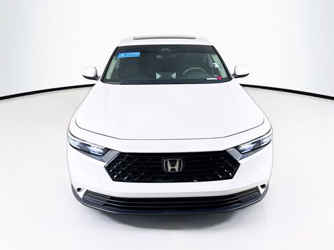 Certified 2023 Honda Accord EX image 3