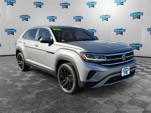 Used 2022 Volkswagen Atlas Cross Sport SE image 7