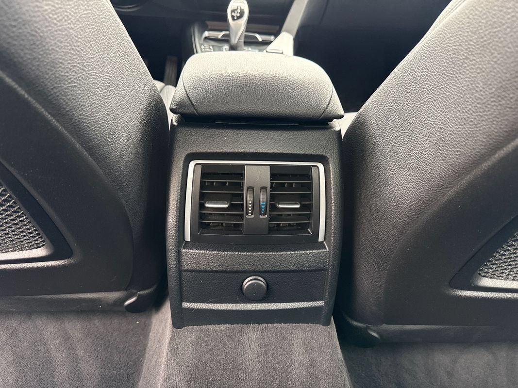 Used 2017 BMW 330i Sedan RWD image 61