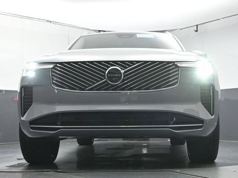 Used 2026 Volvo XC90 B6 Plus w/ Protection Package Premier AWD/4WD image 35