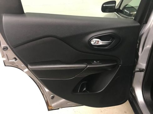 Used 2014 Jeep Cherokee Latitude image 22