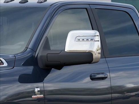 New 2026 RAM 2500 Laramie AWD/4WD image 12