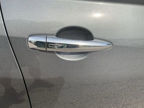 Used 2025 Nissan Altima 2.5 SV image 12