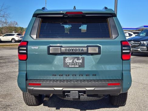 Used 2025 Toyota 4Runner TRD Off-Road Premium image 8