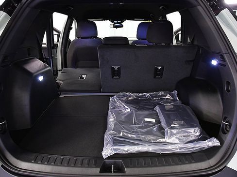 New 2026 Chevrolet Equinox LT w/ LPO, Floor Liner Package image 28