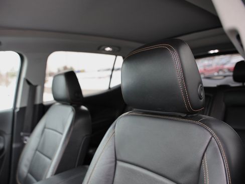 Used 2019 GMC Terrain SLT w/ Preferred Package image 20