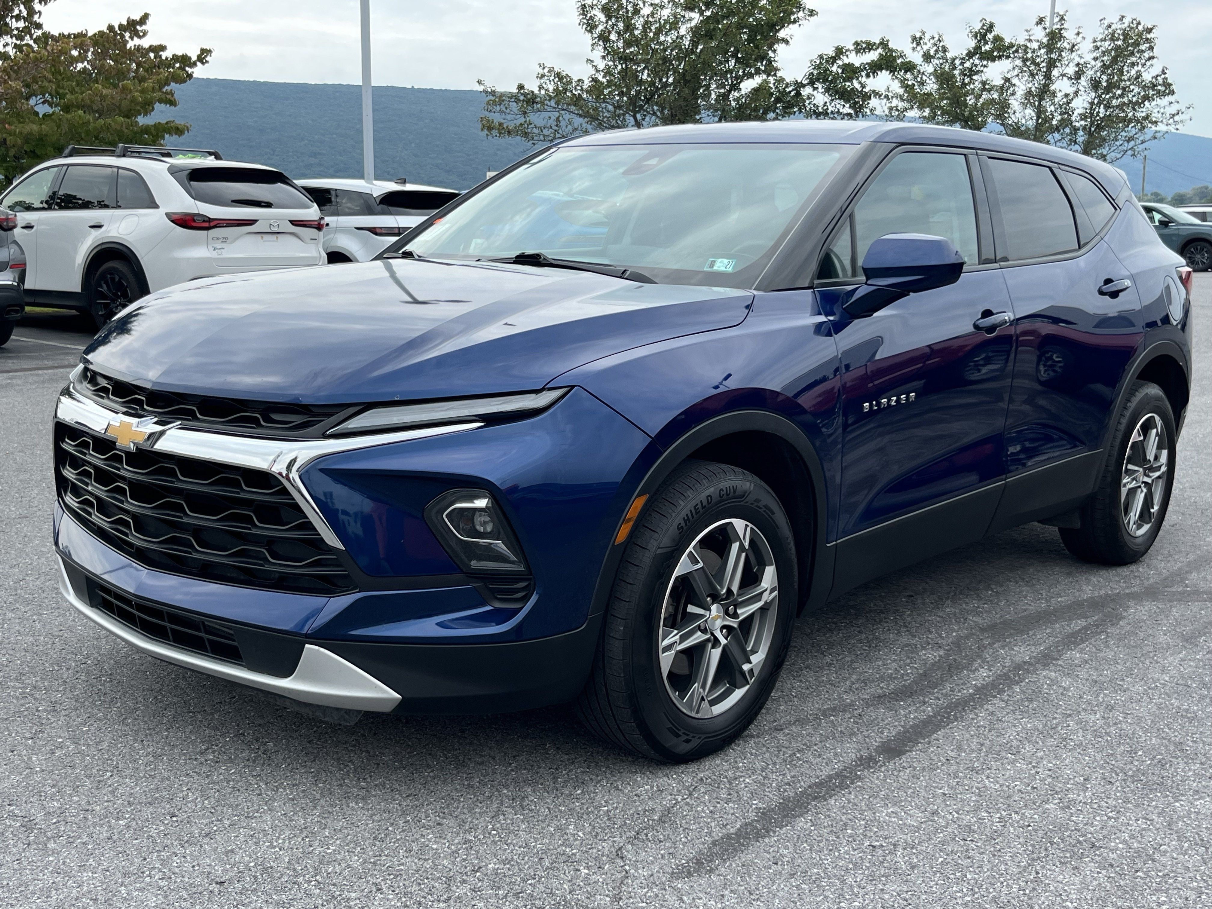 Used 2023 Chevrolet Blazer LT AWD/4WD image 10