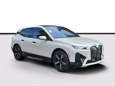 Certified 2024 BMW iX xDrive50 w/ Premium Package AWD/4WD image 1