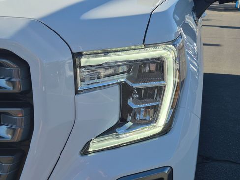 Used 2021 GMC Sierra 1500 AT4 AWD/4WD image 13