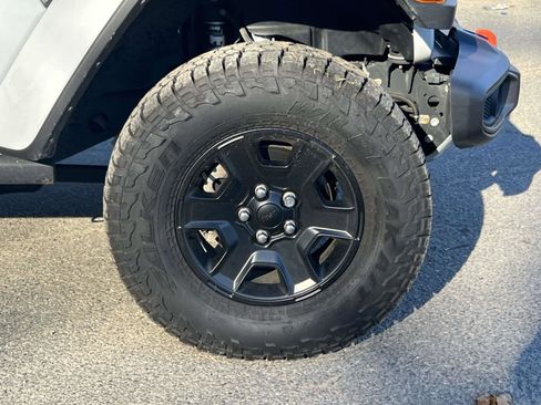 Used 2021 Jeep Gladiator Mojave image 7